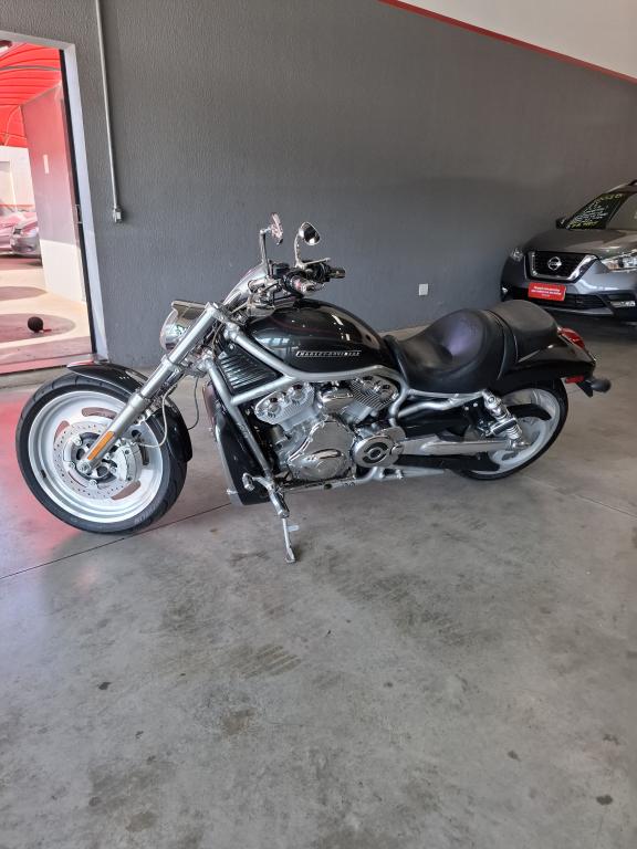 HARLEY DAVIDSON V-Rod