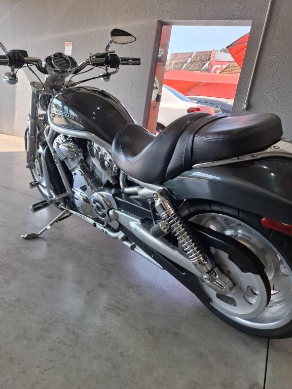 HARLEY DAVIDSON V-Rod - Foto