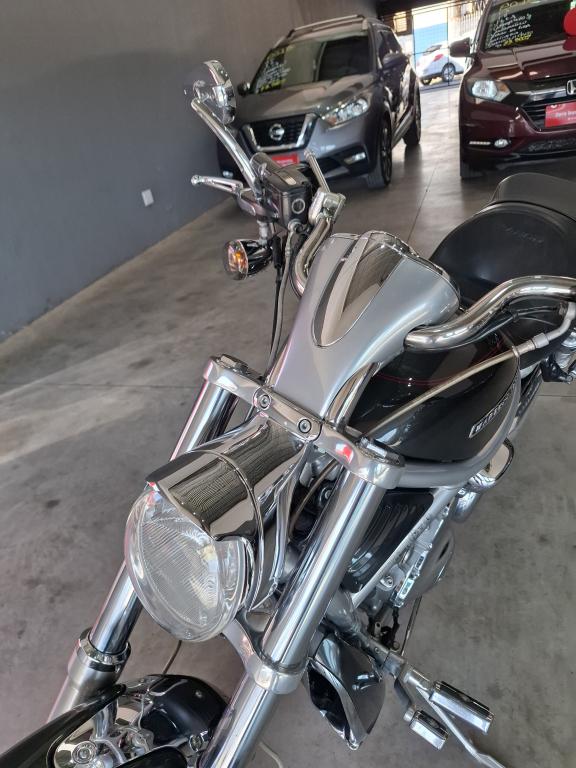 HARLEY DAVIDSON V-Rod - Foto
