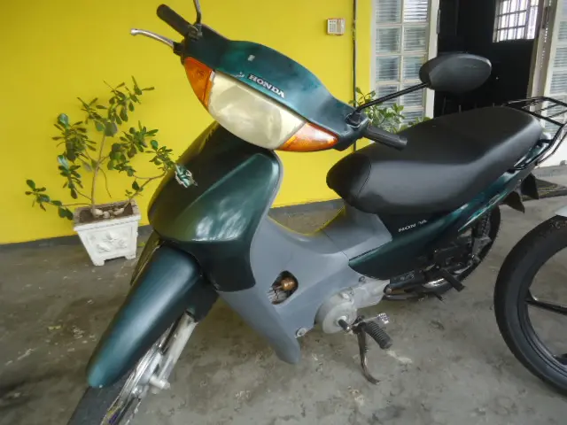 HONDA Biz 100 - Foto