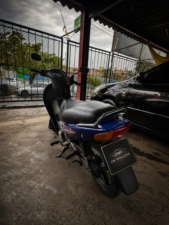 HONDA Biz 100 - Foto