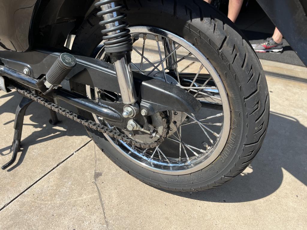 HONDA Biz 100 - Foto