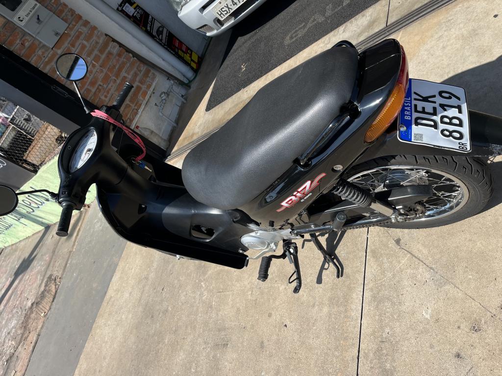 HONDA Biz 100 - Foto