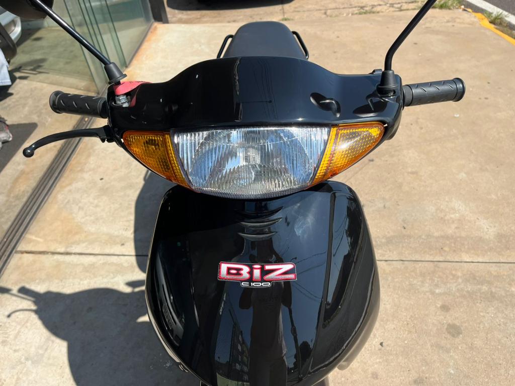 HONDA Biz 100 - Foto
