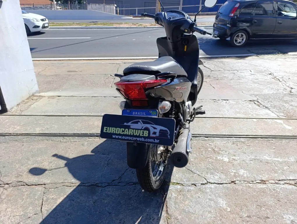 HONDA Biz 110 I - Foto
