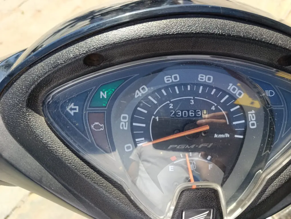 HONDA Biz 110 I - Foto