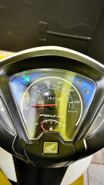 HONDA Biz 110 I - Foto