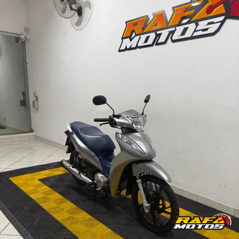 HONDA Biz 125 - Foto