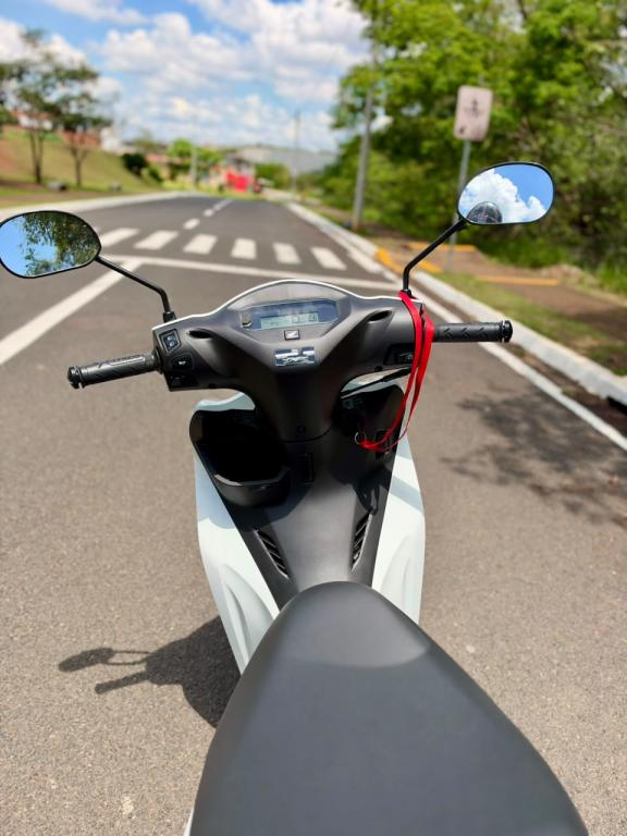 HONDA Biz 125 - Foto