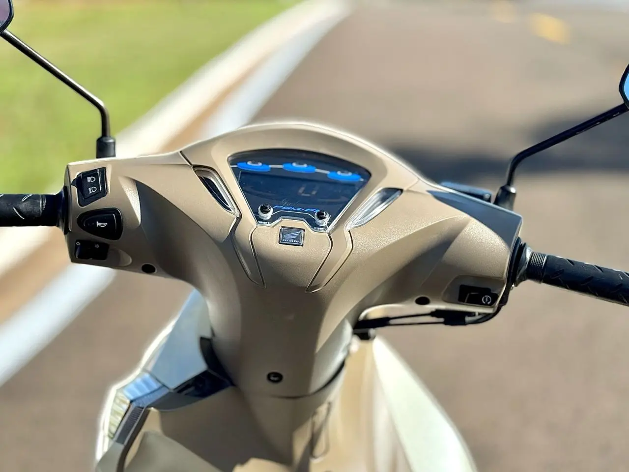 HONDA Biz 125 - Foto