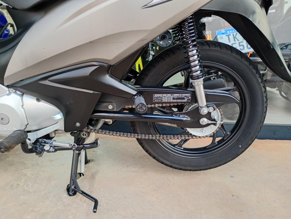 HONDA Biz 125 - Foto