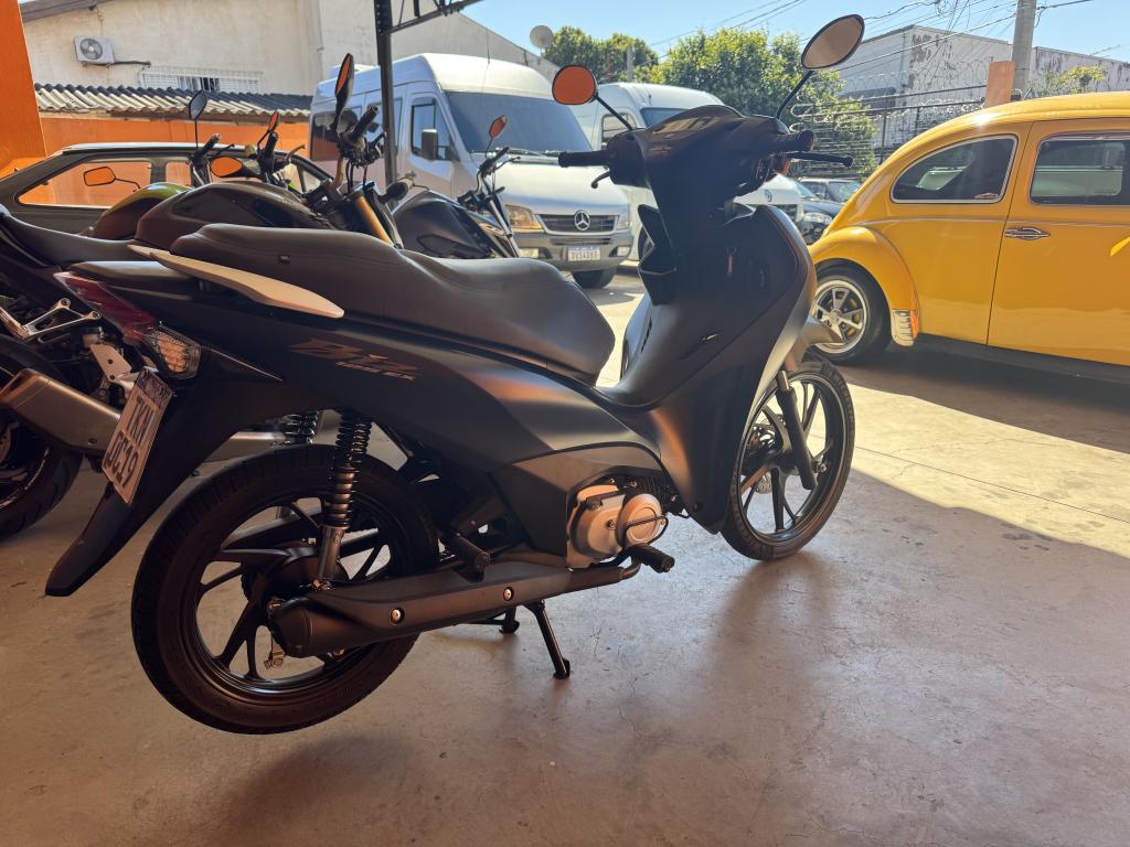 HONDA Biz 125 - Foto