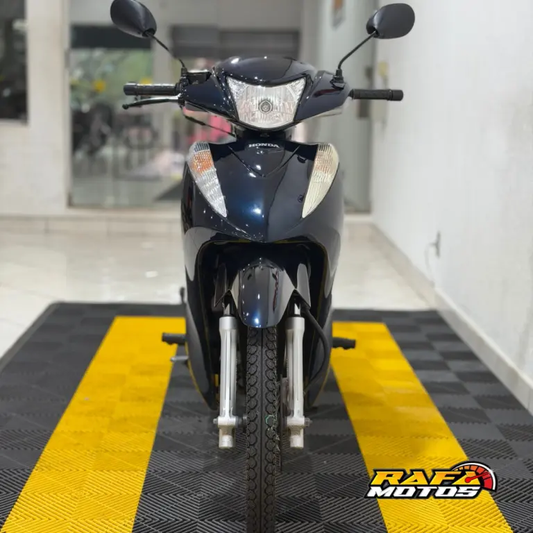 HONDA Biz 125 - Foto