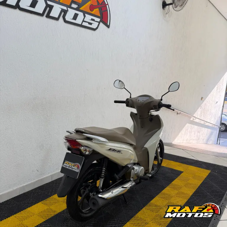 HONDA Biz 125 - Foto