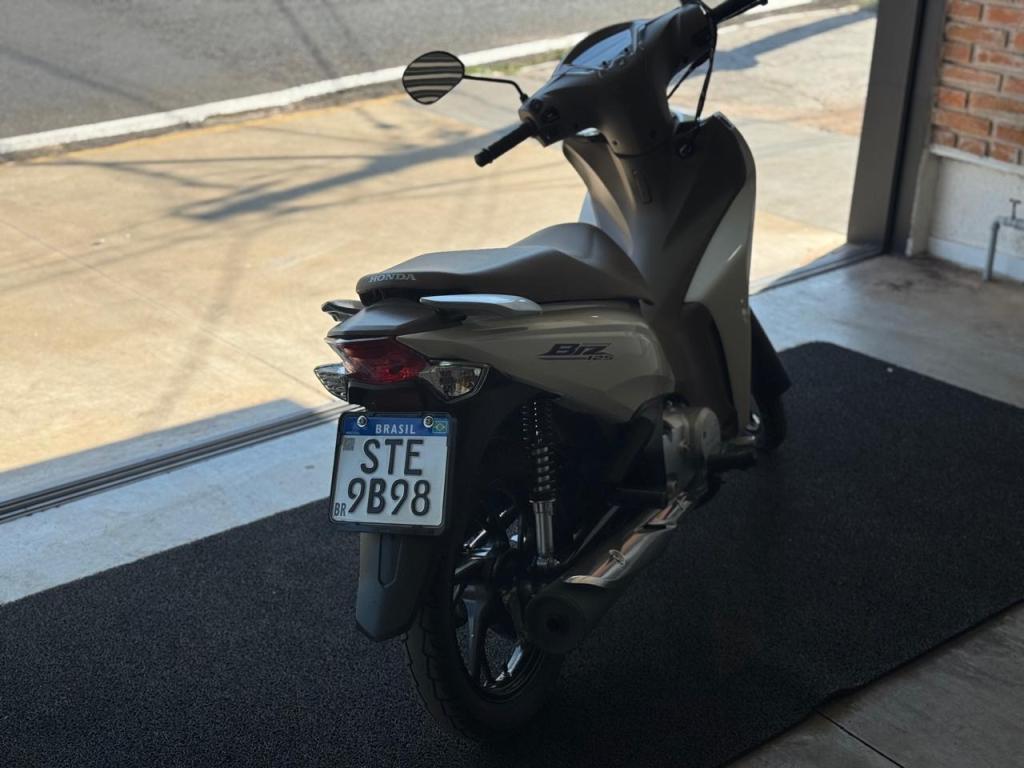 HONDA Biz 125 - Foto