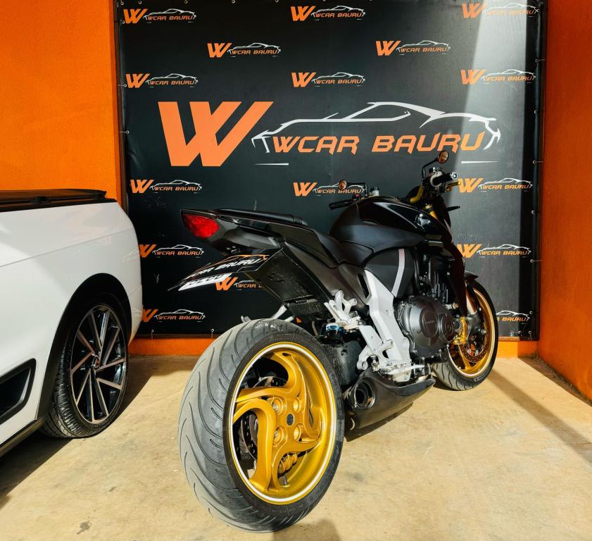 HONDA CB 1000 R - Foto