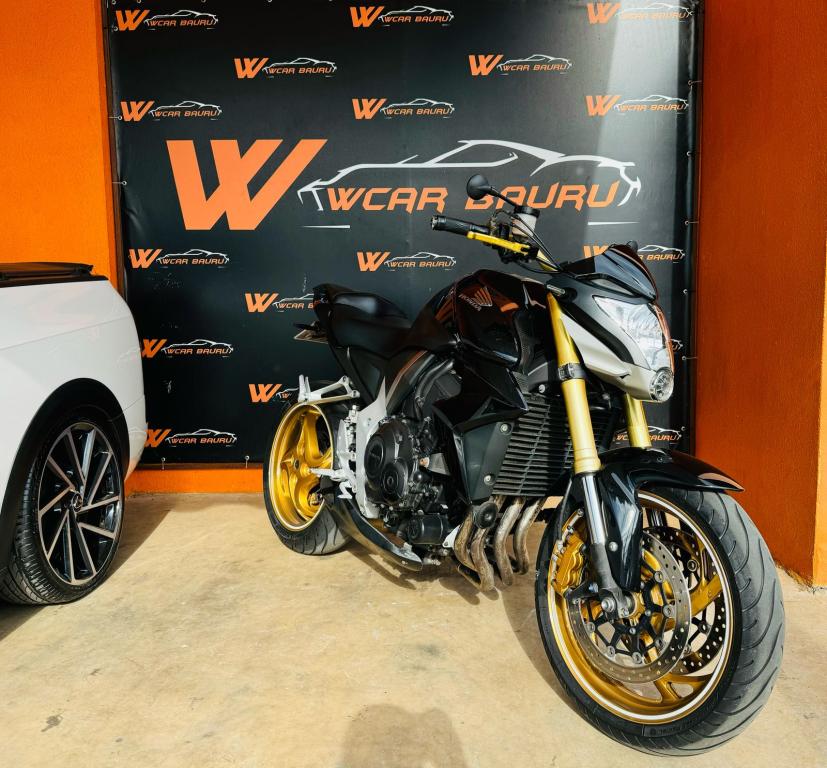 HONDA CB 1000 R - Foto