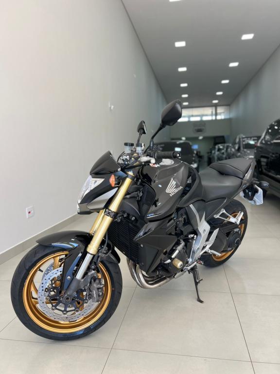 HONDA CB 1000 R - Foto