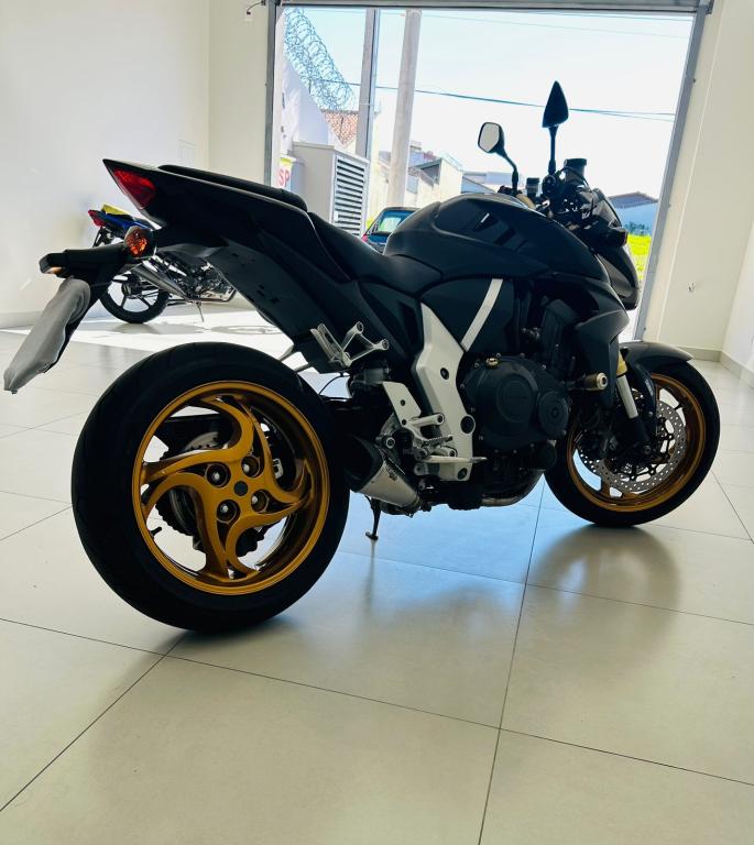 HONDA CB 1000 R - Foto