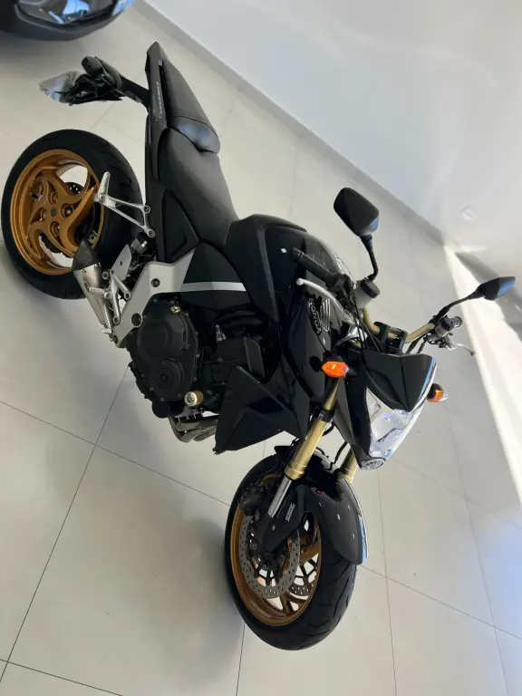 HONDA CB 1000 R - Foto