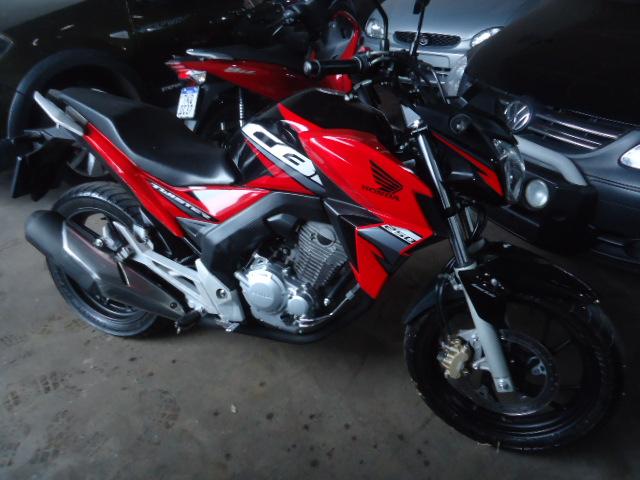 HONDA CB 250 F Twister