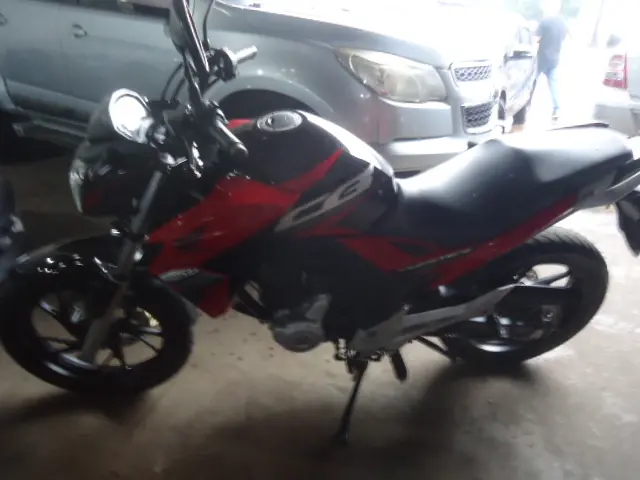 HONDA CB 250 F Twister - Foto