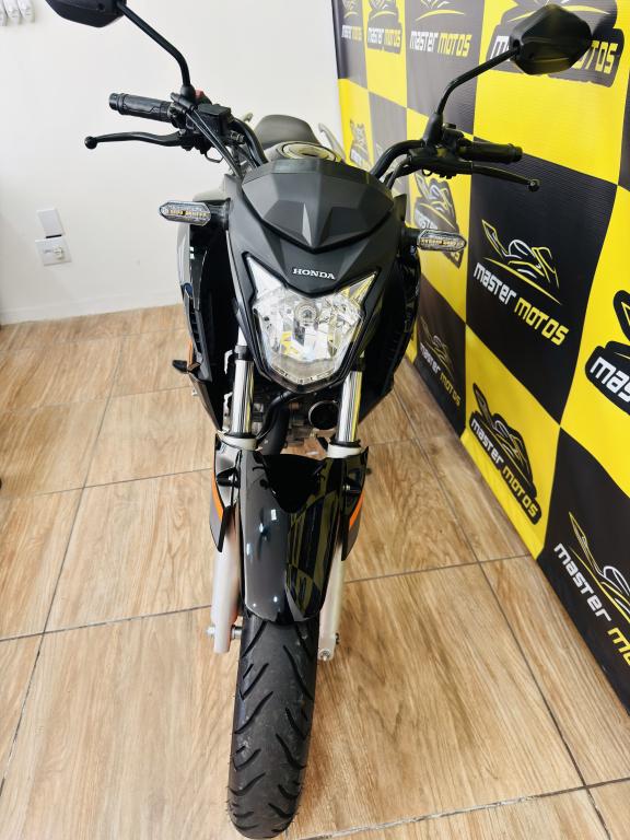 HONDA CB 250 F Twister - Foto