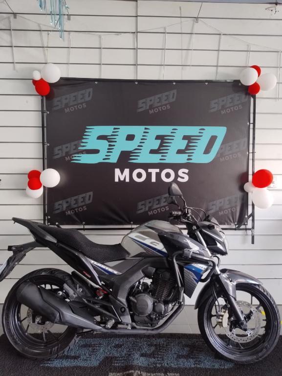 HONDA CB 250 F Twister