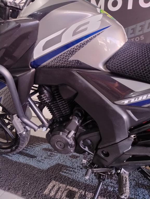 HONDA CB 250 F Twister - Foto