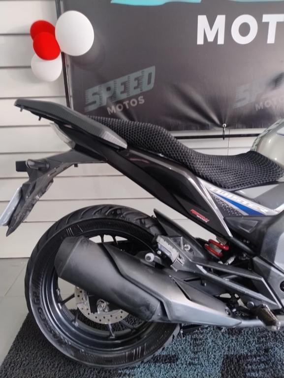 HONDA CB 250 F Twister - Foto