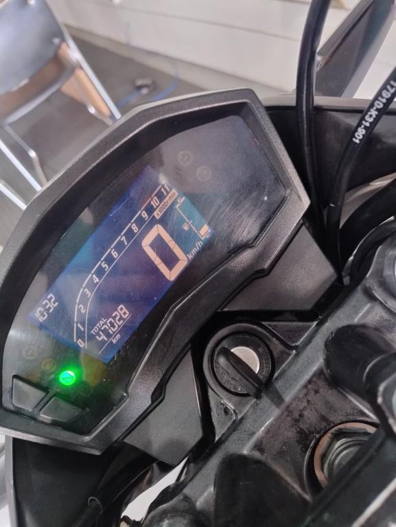 HONDA CB 250 F Twister - Foto