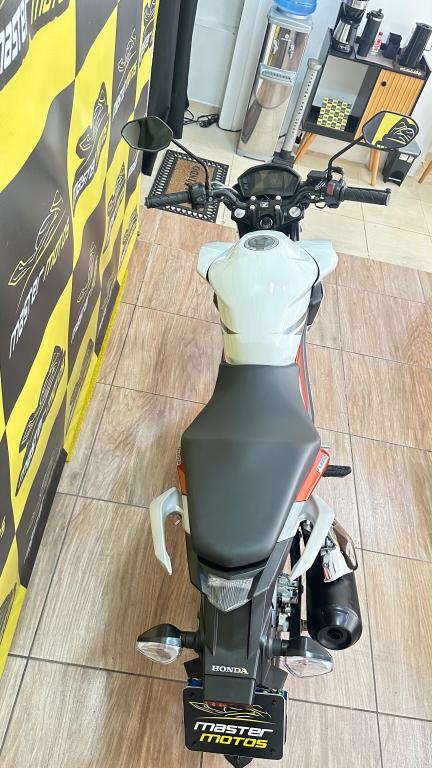 HONDA CB 250 F Twister - Foto