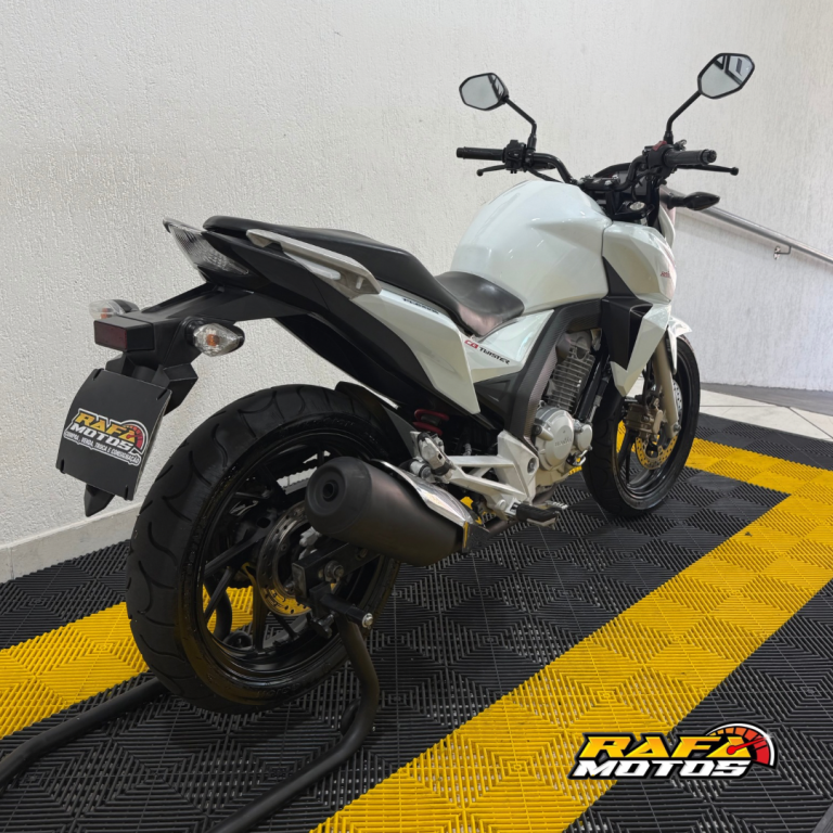 HONDA CB 250 F Twister - Foto