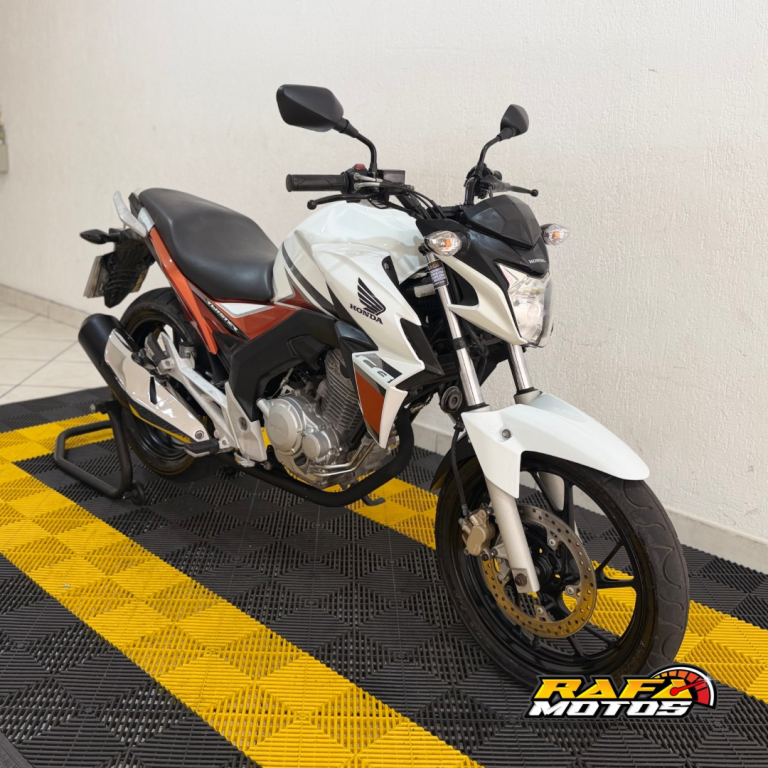 HONDA CB 250 F Twister - Foto