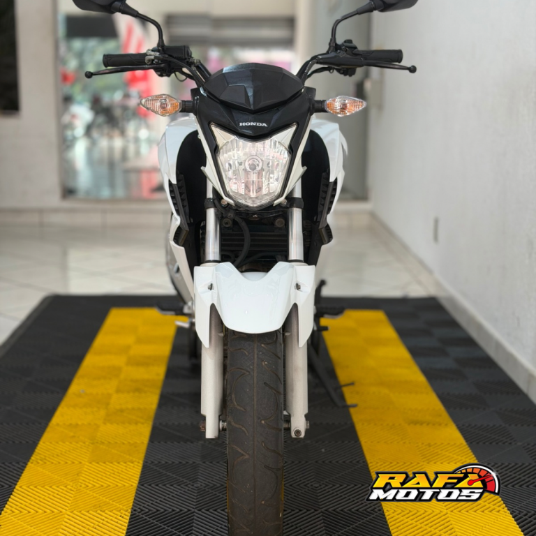 HONDA CB 250 F Twister - Foto