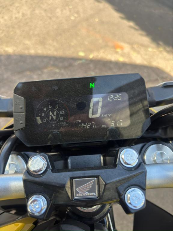 HONDA CB 300 F Twister - Foto