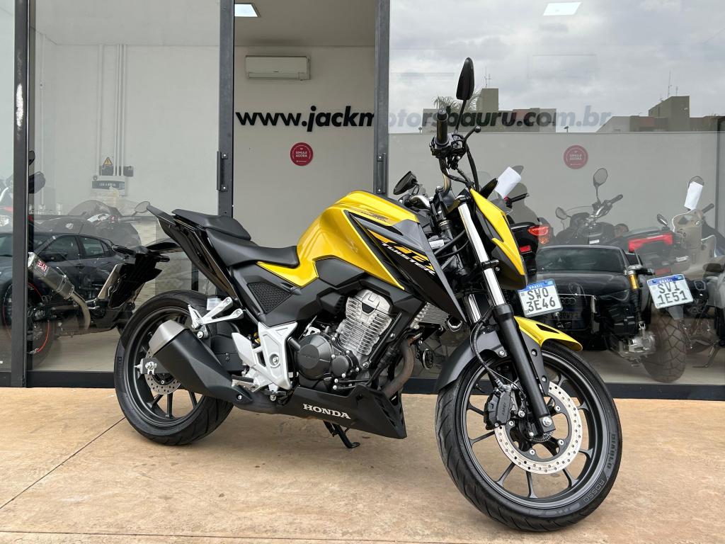 HONDA CB 300 F Twister - Foto