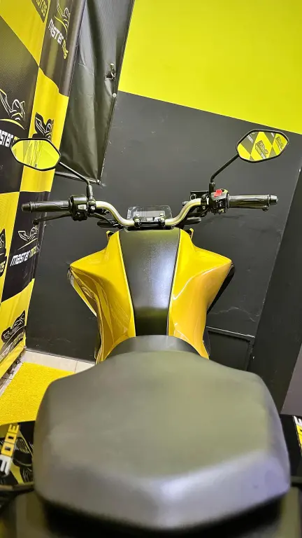 HONDA CB 300 F Twister - Foto