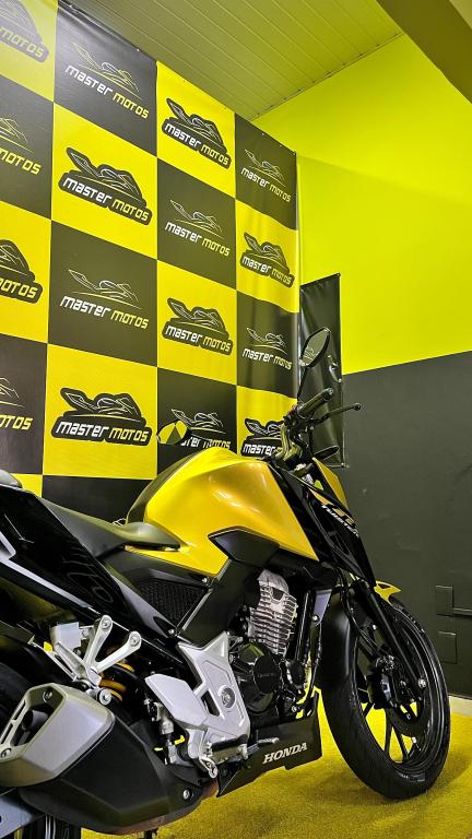 HONDA CB 300 F Twister - Foto