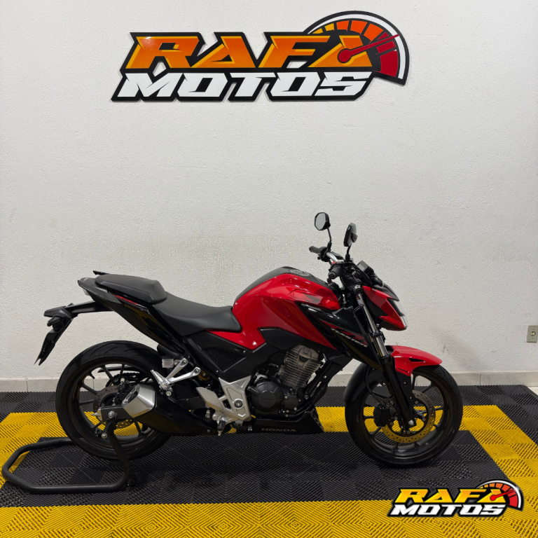 HONDA CB 300 F Twister - Foto