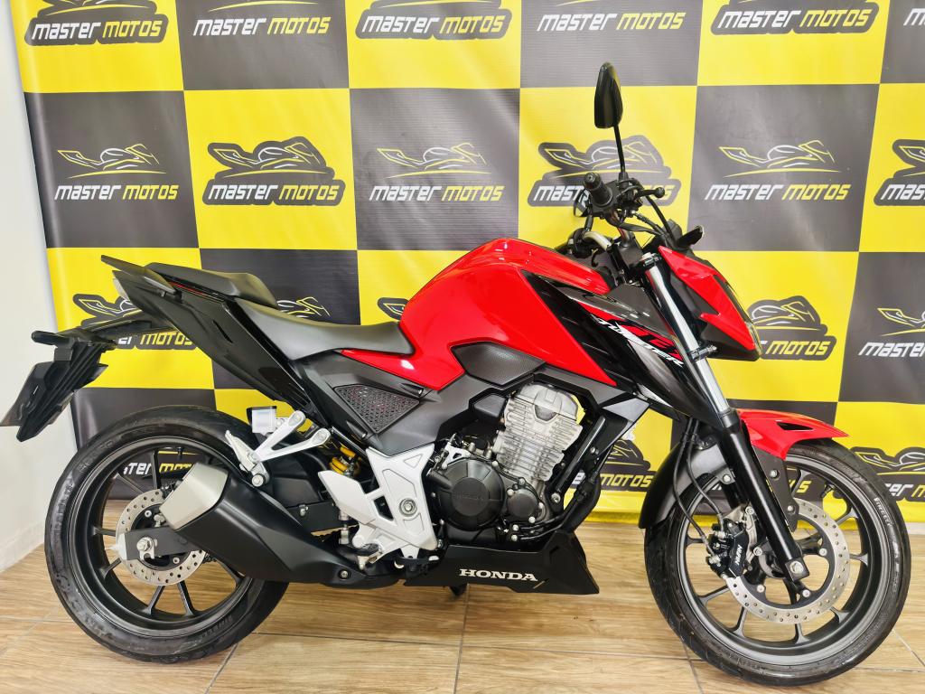 HONDA CB 300 F Twister