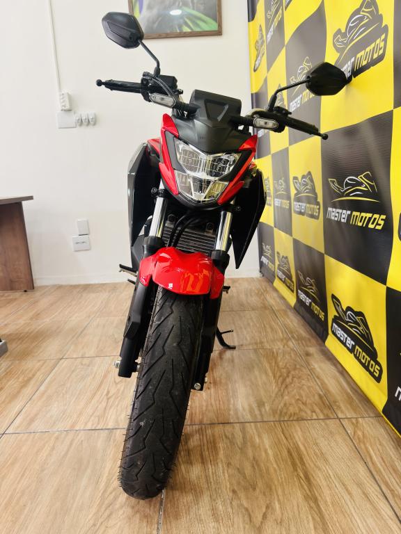 HONDA CB 300 F Twister - Foto