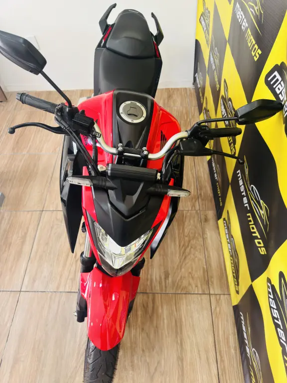 HONDA CB 300 F Twister - Foto