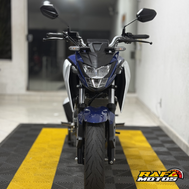 HONDA CB 300 F Twister - Foto