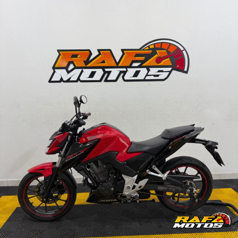 HONDA CB 300 F Twister