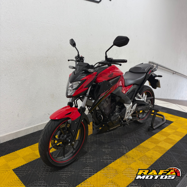 HONDA CB 300 F Twister - Foto