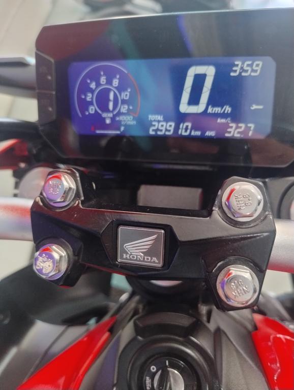 HONDA CB 300 F Twister - Foto