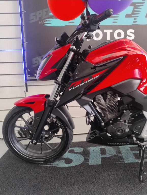 HONDA CB 300 F Twister - Foto