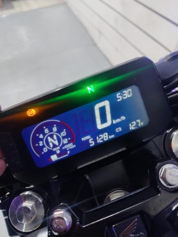 HONDA CB 300 F Twister - Foto