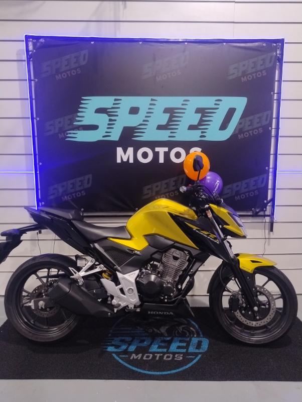 HONDA CB 300 F Twister